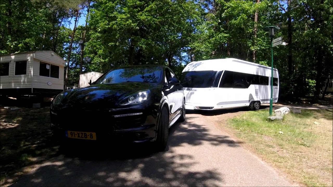 Porsche Cayenne V8 GTS  Hobby Premium 650UFf Caravan Travel Trailer RV Trailer Caravane