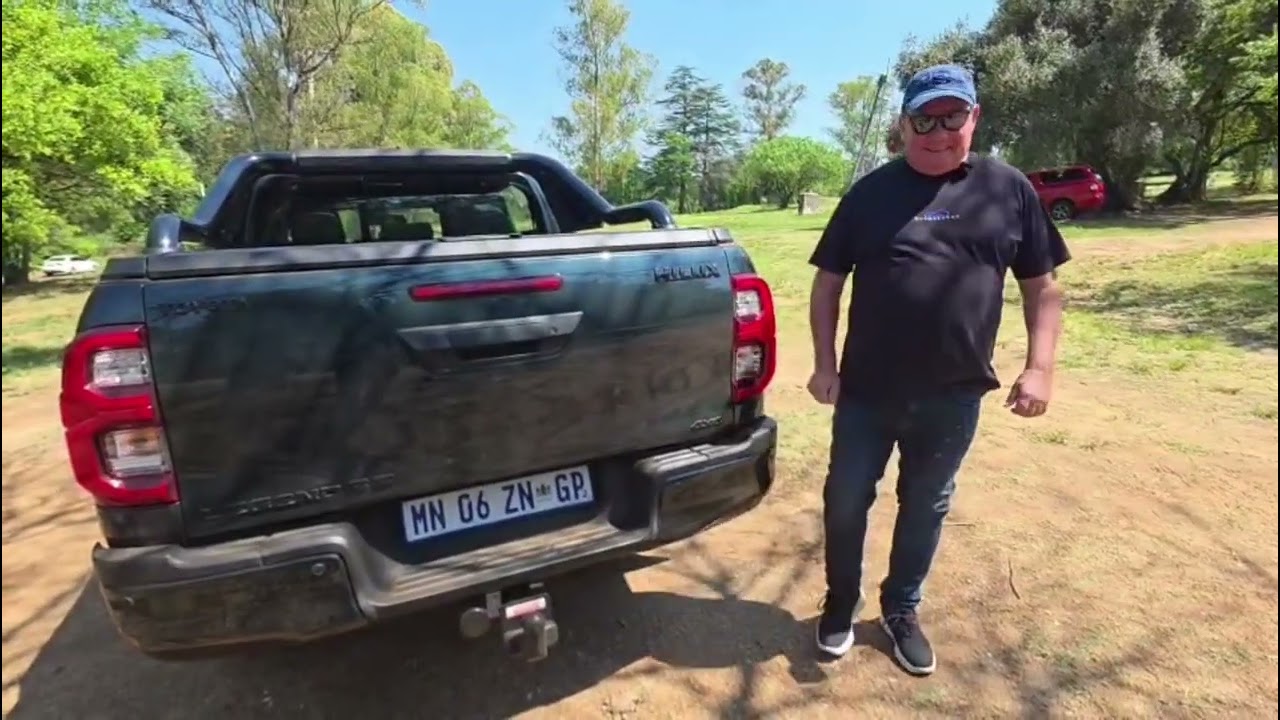 Lawri & Alanr@motormatters.co.za review the rather famous ToyotaSA Hilux Legend 55.