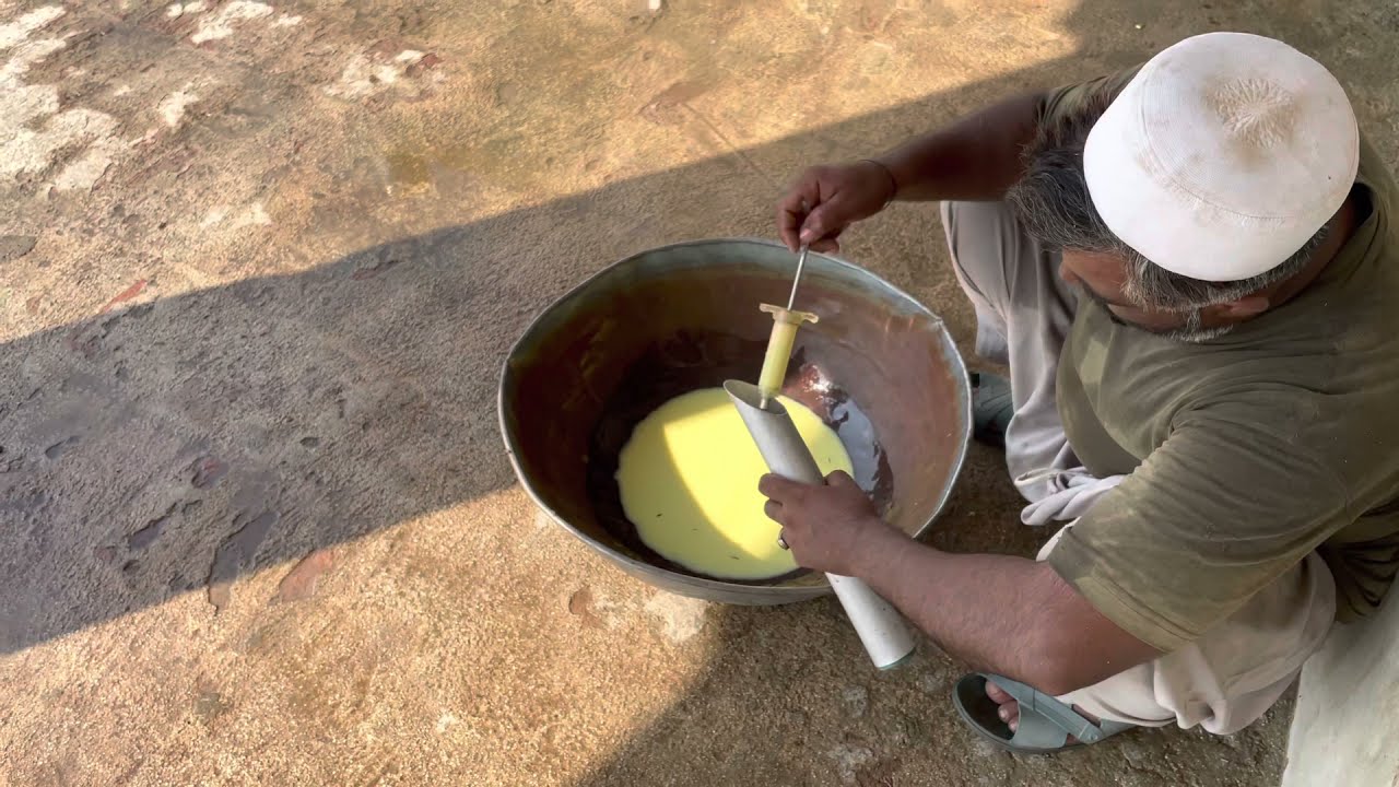 How to Deworming animals at Bella cattle farm Alamgir bagh Peshawar