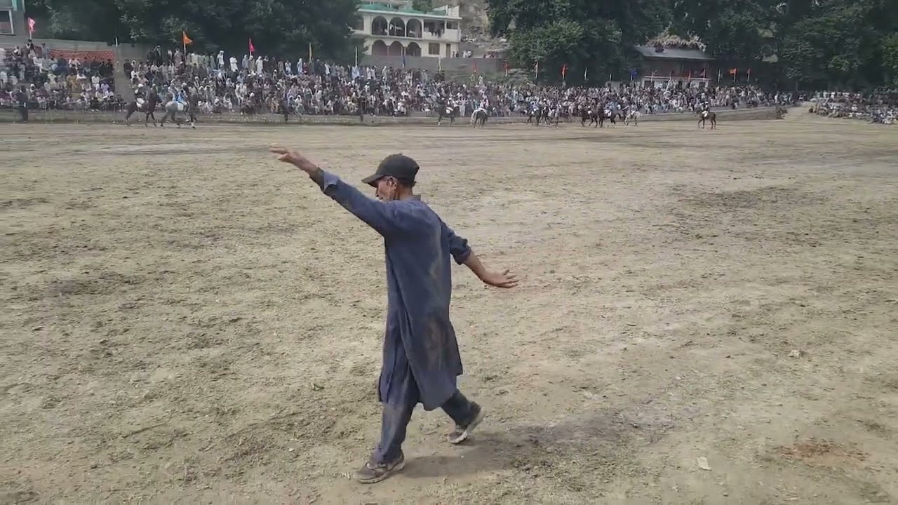 Gul Akber Chitrali Dance _ Junali Chitral