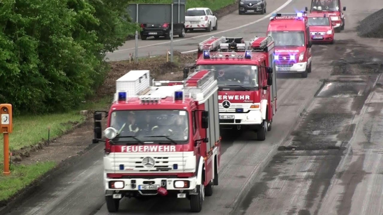 [Unfall in Autobahnbaustelle A5 Hemsbach] Feuerwehr Heppenheim + Feuerwehr Weinheim im Einsatz