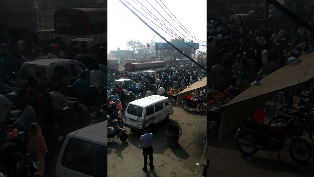 The traffic of hathras talab chauraha