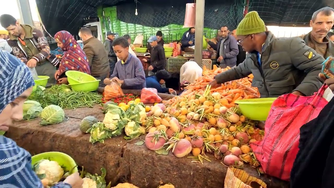 Maroc; le grand souk à TATA