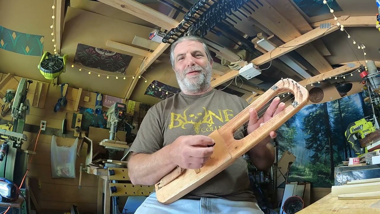 Viking Traveler Lyre