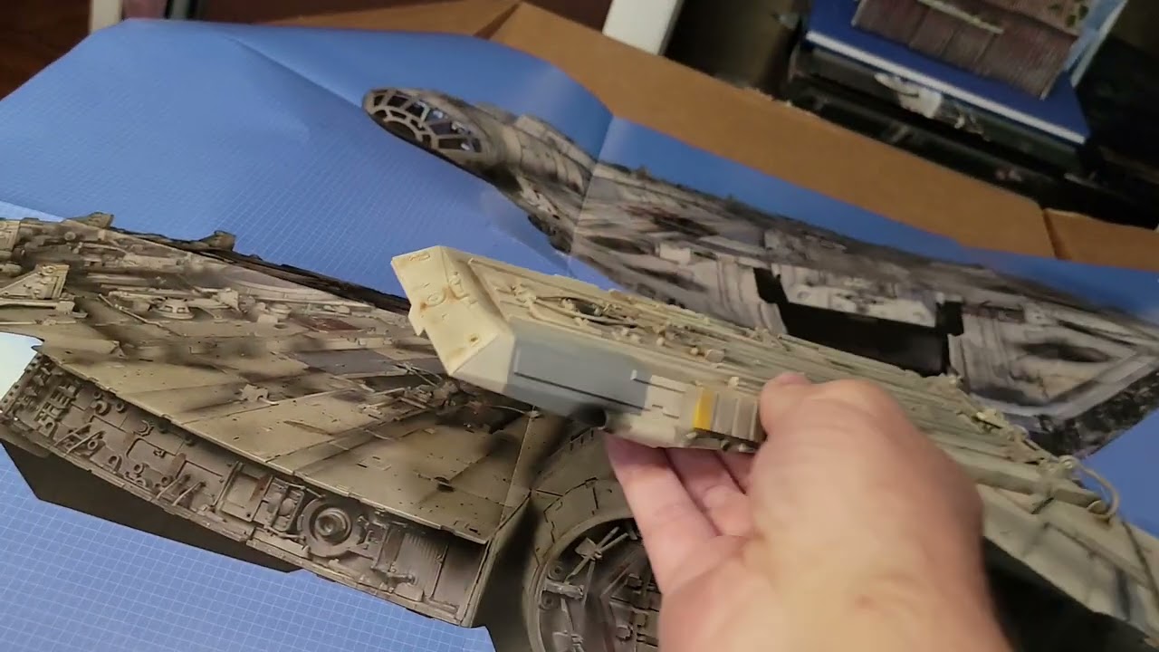 Fanhome Millennium Falcon Pack 21...The Final Shipment