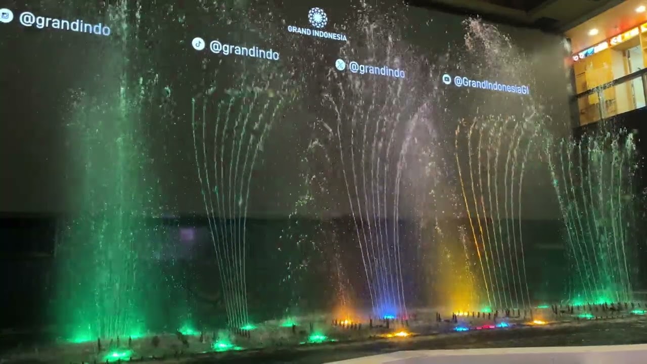 Grand Indonesia Fountain Show Sleigh Ride 5PM 21/Dec/2025