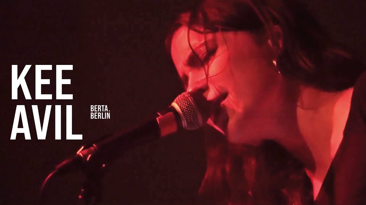 Kee Avil at Kiezsalon / Musikbrauerei | live in Berlin