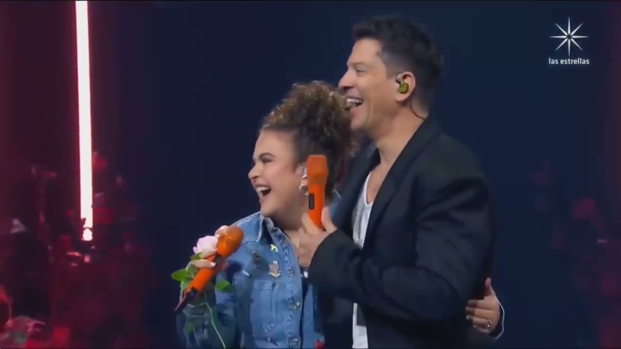 ¡No tengo palabras! Ver a mi Lucero Mijares en el escenario de #JuegoDeVoces me llena el alma ❤️