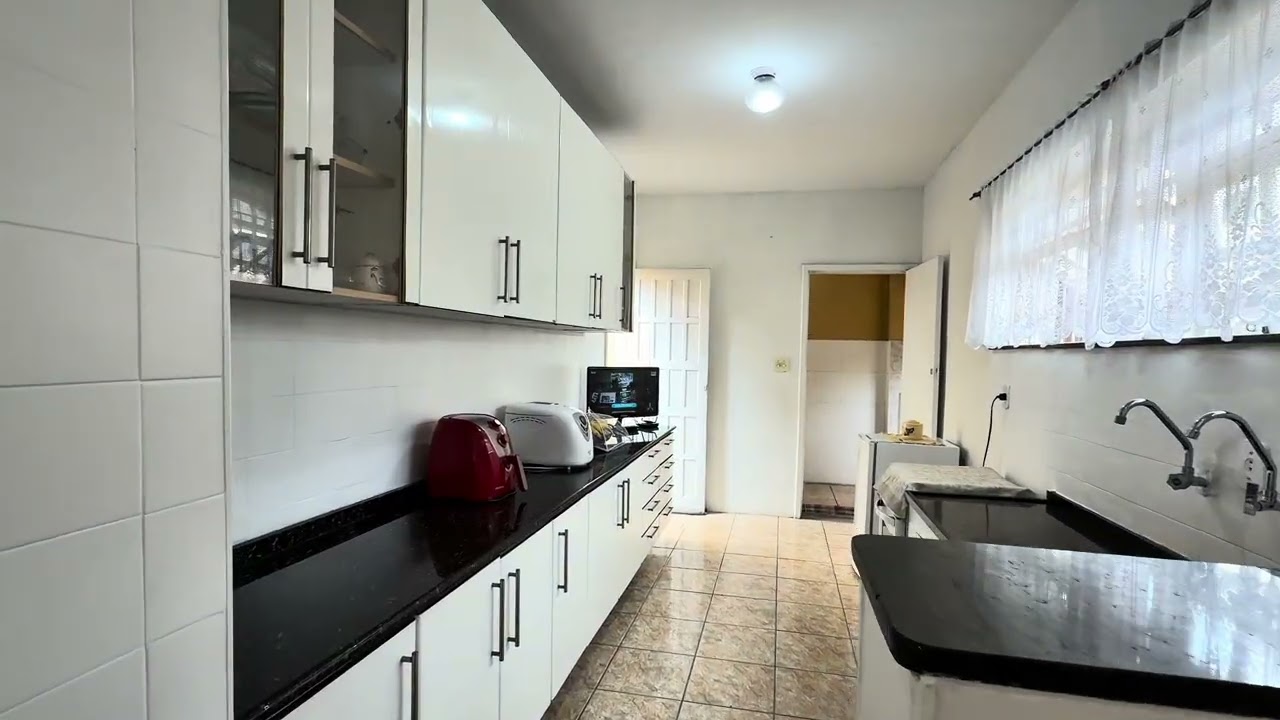 Casa linear com 3 quartos, á venda no bairro Conforto - Volta Redonda