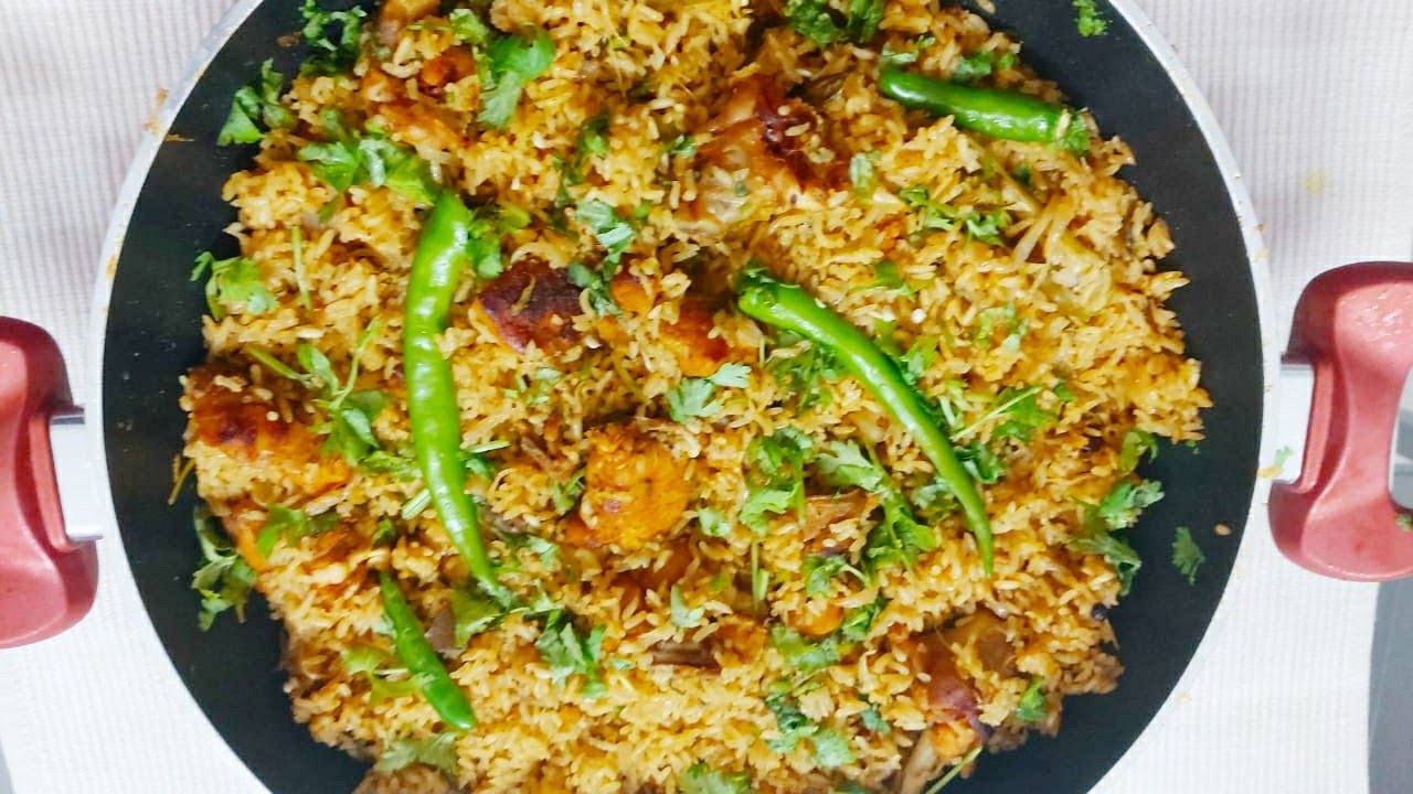ബാച്ചിലേഴ്സ് ചിക്കെൻറൈസ്/3ടേബിൾസ്പൂൺ എണ്ണയിൽ ചിക്കെൻറൈസ്/ onepot CHICKEN RICE/Thesnim Azeez