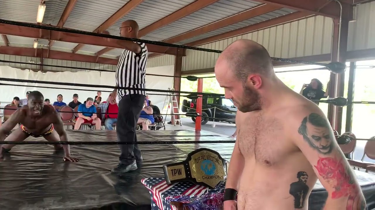 Riley O&rsquo;Bryan vs Jroc at Treasure Aisles