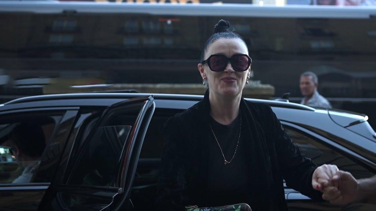 Llegada de Bronagh Gallagher ''Dance First'' (S.O.) 2023
