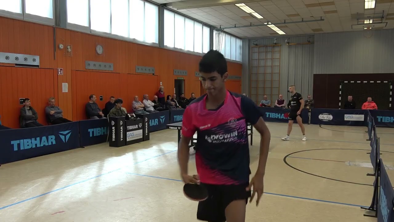 Zwei Topspieler der Regionalliga Südwest / K. Zeimys ( TTR 2.304) - N.Naresh (2.315 TTR)