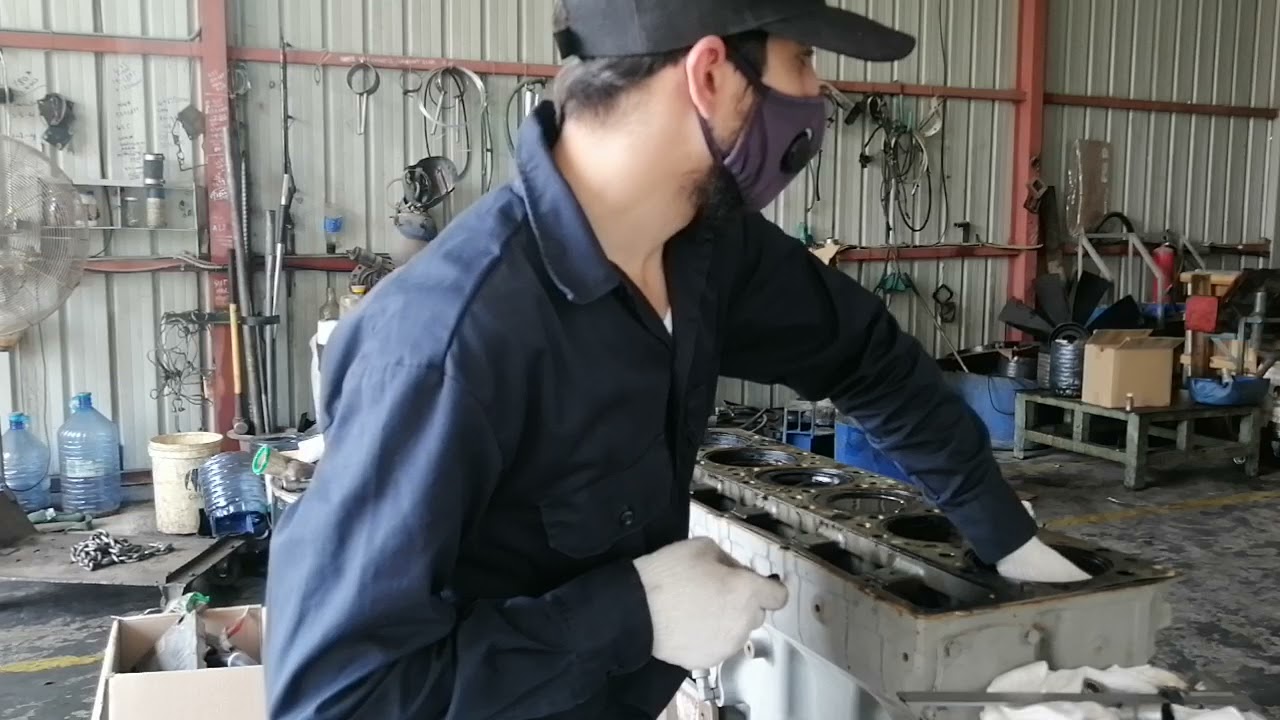 2200 series Perkins desmantle engine & tips remove oil felter head gasket no need drain coolant