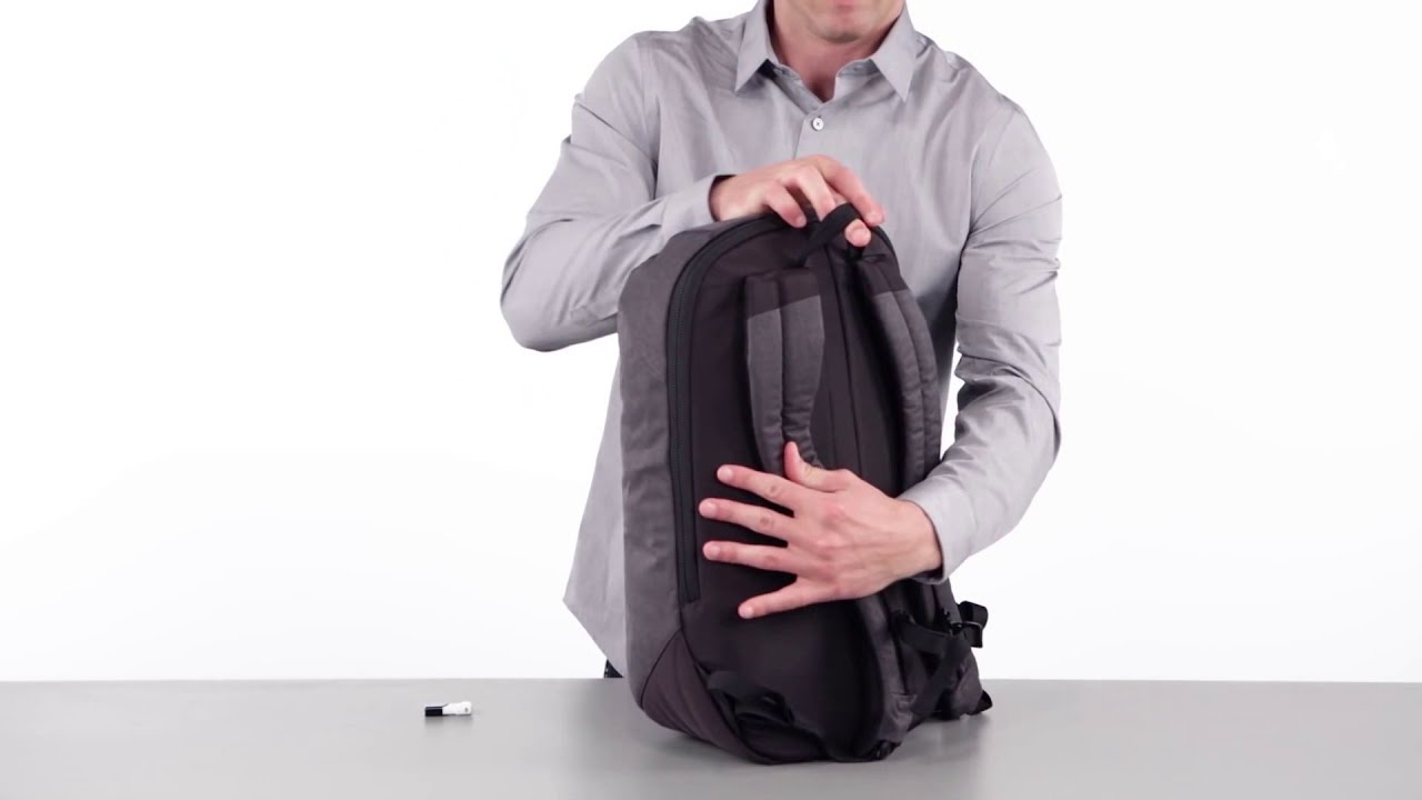 Thule Vea Backpack 17L &ndash; серия рюкзаков для сочетания работы и спорта