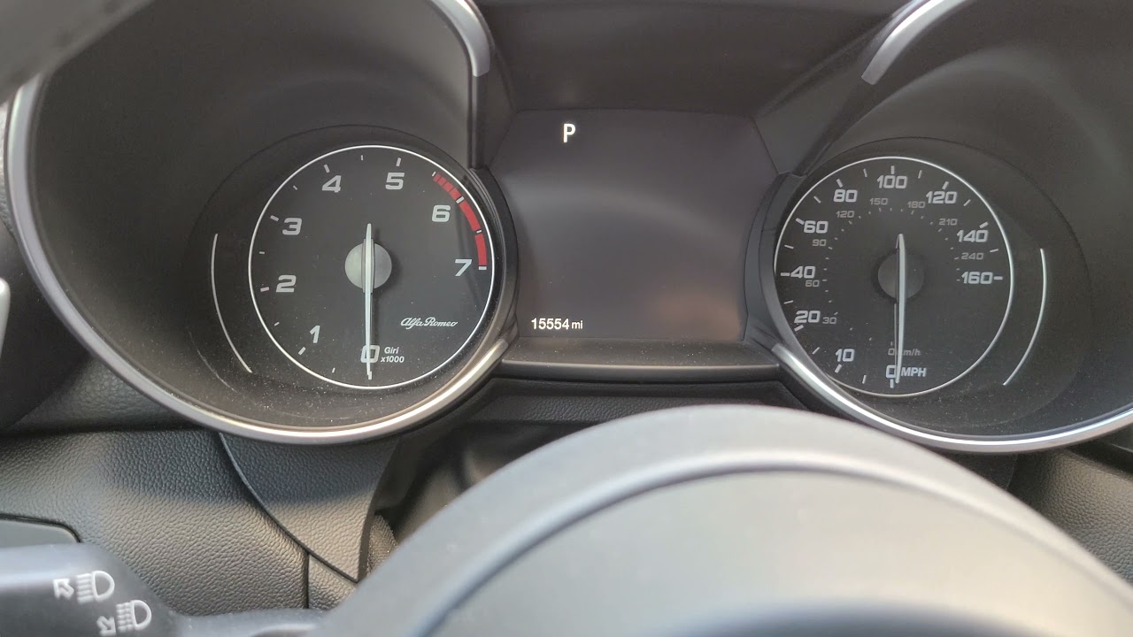 очистка кодов и индикатора «Check Engine» на автомобилях Alfa Romeo Giulia и Stelvio после замены...