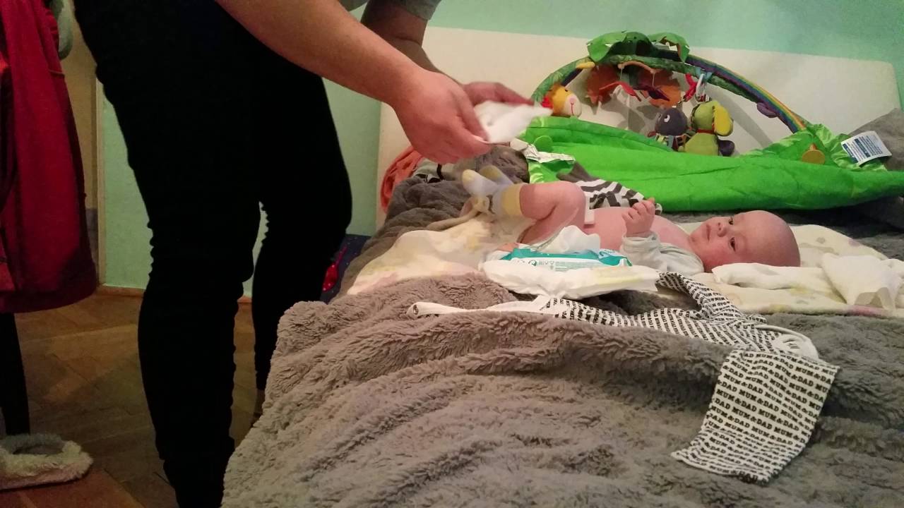Nieudana próba zmiany pampersa. Fail change pampersow.