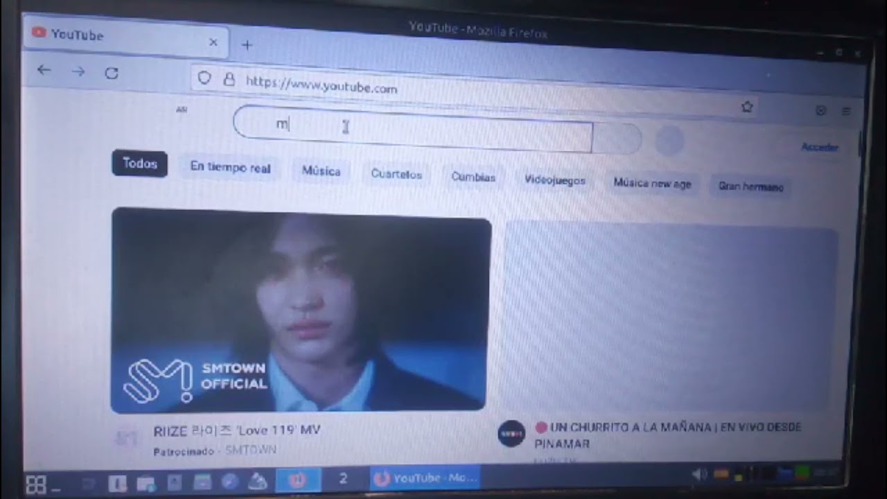 probando Antix linux en una notebook del gobierno - exo G1 - desde usb