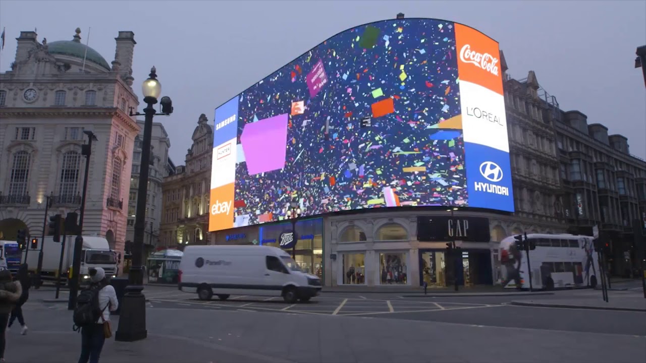#PiccadillyOn - Piccadilly lights switch on LIVE
