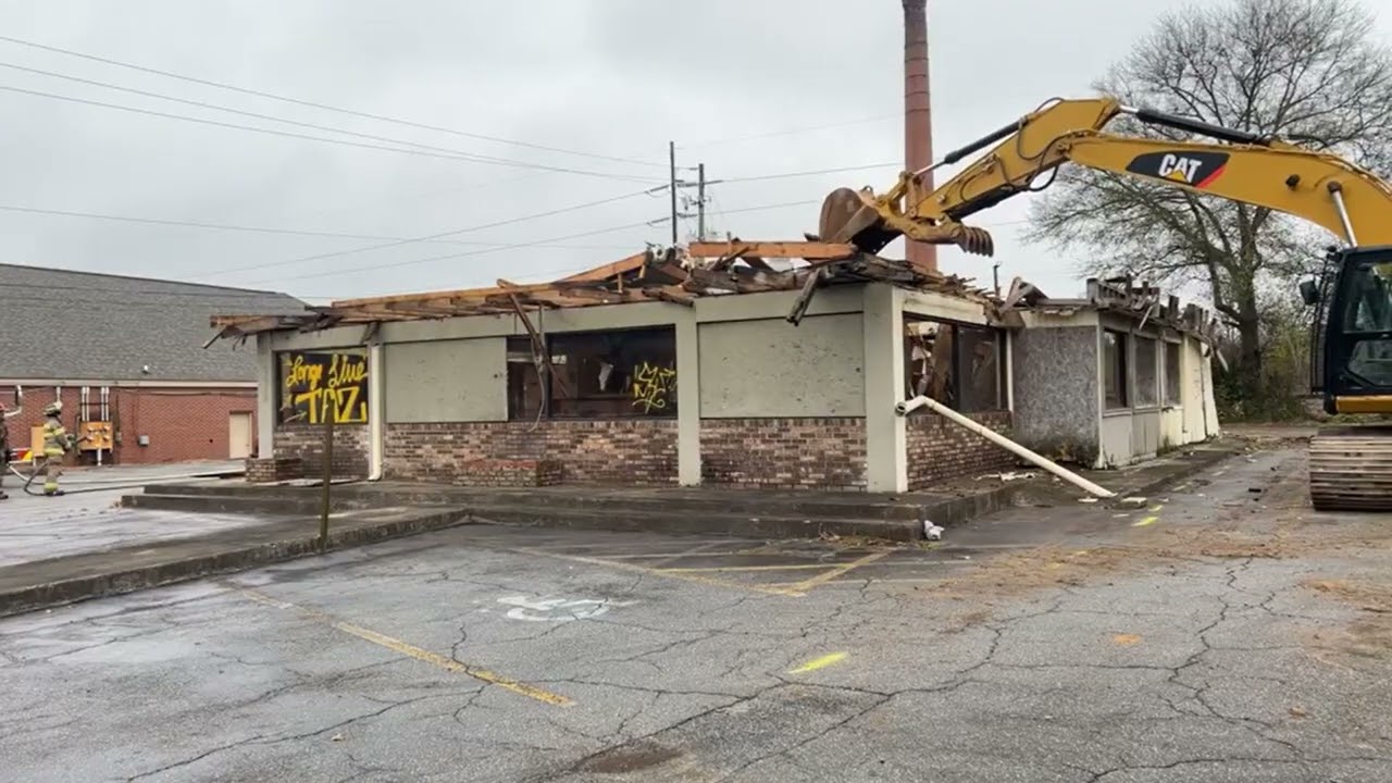 Demolition of former Just A Biscuit restaurant in Macon