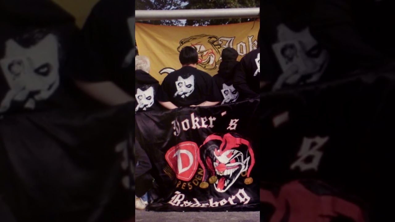 Dortmund pr&auml;sentieren Zaunfahne von Dresden  #ultras #bundesliga #fu&szlig;ball #bvb #dynamodresden