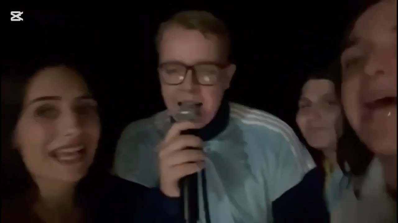 NEVIDLJIVI LJUDI, NEČUJNI GLASOVI