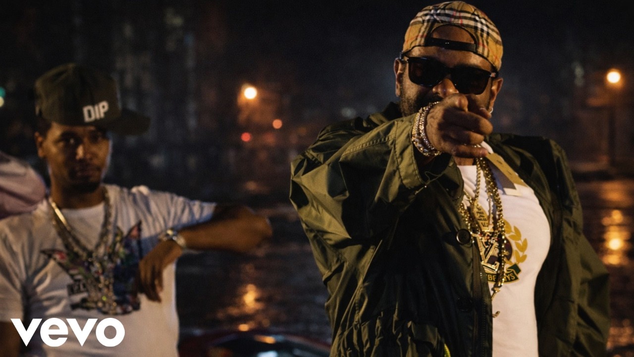 Jim Jones, Juelz Santana & Cam'ron (Dipset) ft. Dave East - What Doesn't Kill Us [Music Video]