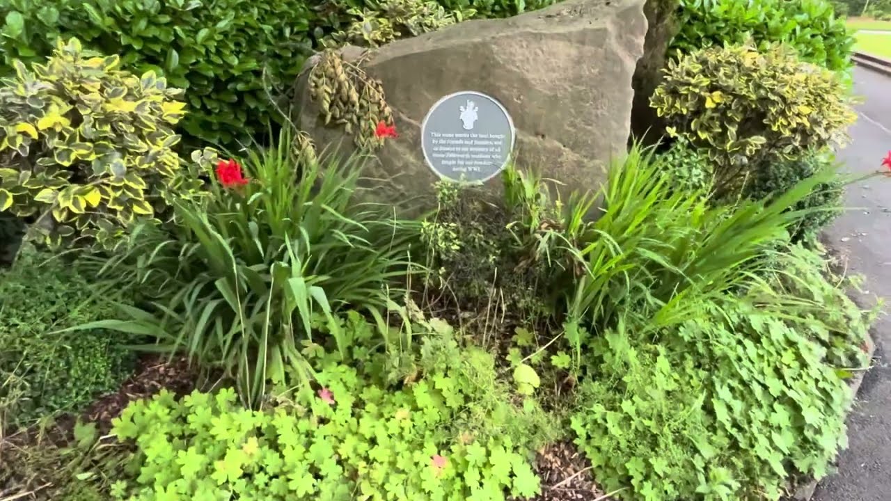 Oldham-Failsworth Manchester Lower Memorial Park-walk