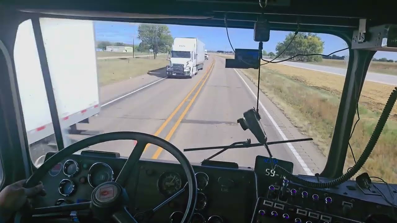 Viajando por estados unidos en mi camion clasico.