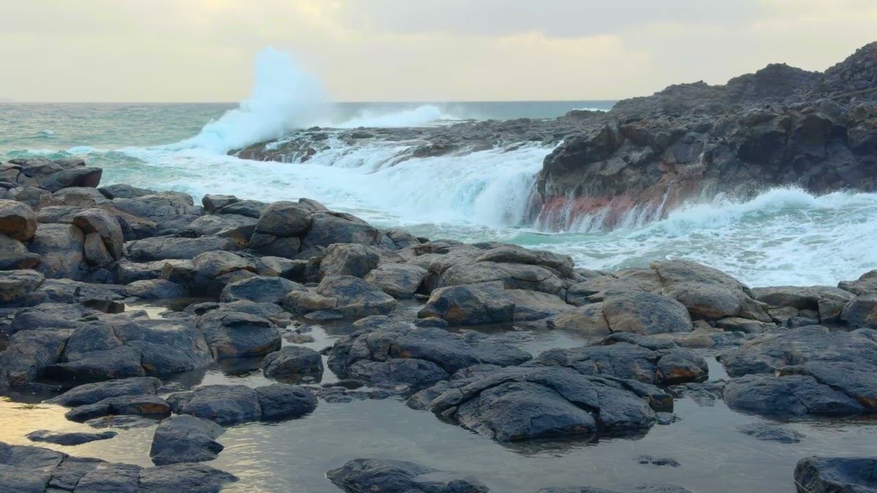 4K Ocean Waves for Deep Focus  - 1 Hour Slow Motion Sea Ambience