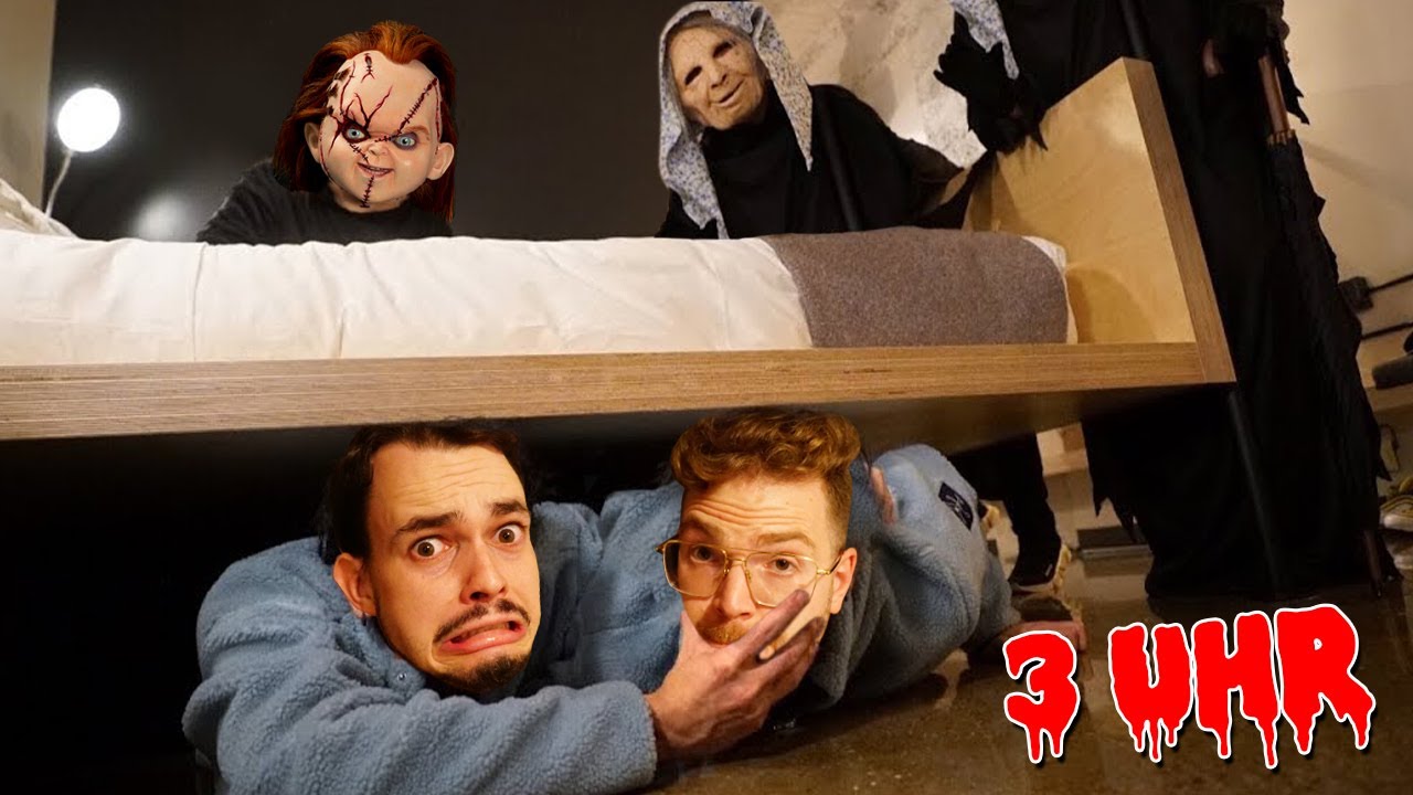 EXTREM Hide And Seek in Horror Villa um 3 UHR NACHTS VERSTECKEN spielen an HALLOWEEN!
