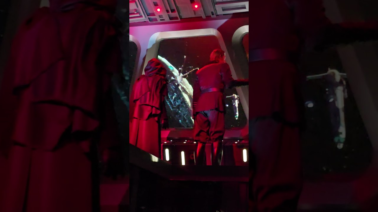Disney ride malfunction! Rise of the Resistance