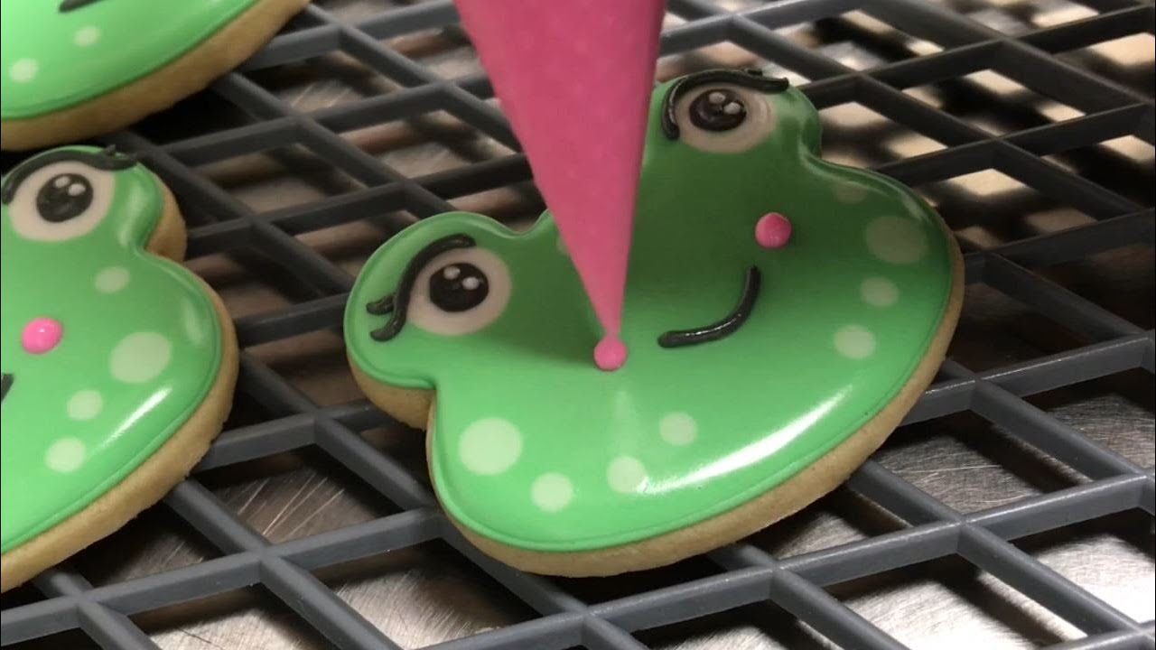 Mini Girl Frog - Decorated Sugar Cookie