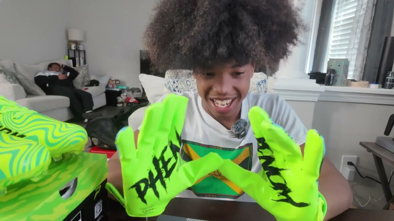Phenom Elite Unboxing: Rick & Morty Cleats and Gloves