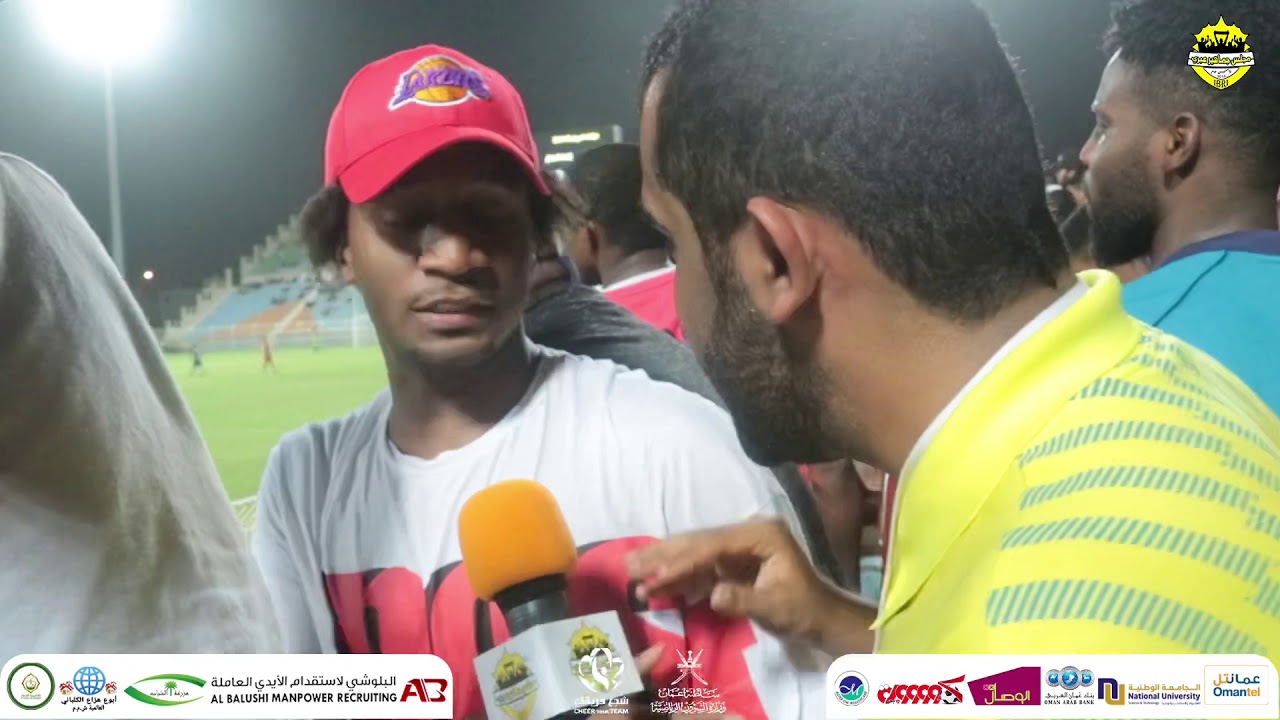 • عدسة مجلس جماهير عبري ترصد ممثل السوشل ميديا 