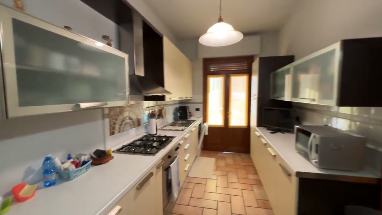 4 LOCALI INDIPENDENTE CON CORTILE PT - ZORLESCO