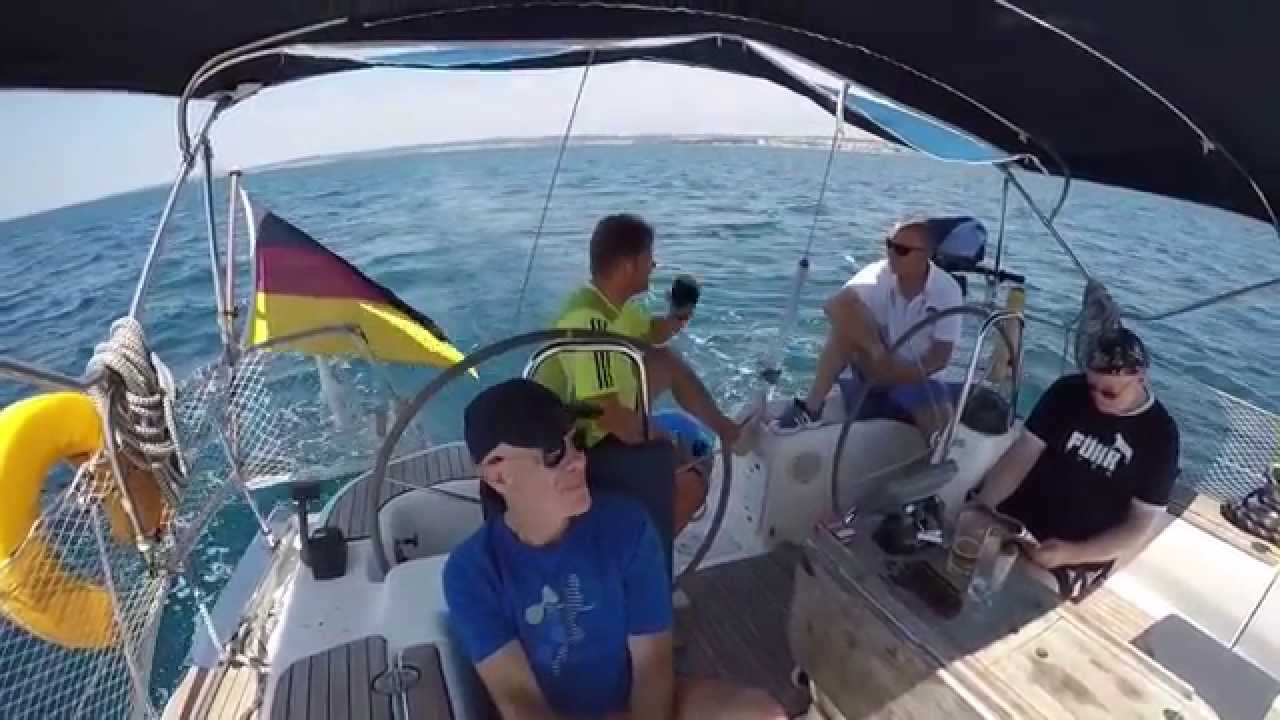 2015 Segelyacht Bavaria 44 