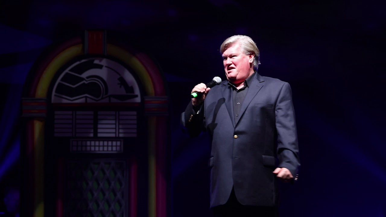 The Lord Mayor's Seniors Cabaret Gala 2018 - 13 Simon Gallaher 'You'll never walk alone'