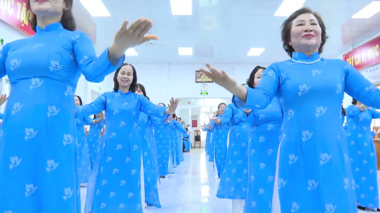 XINH TƯƠI VIỆT NAM