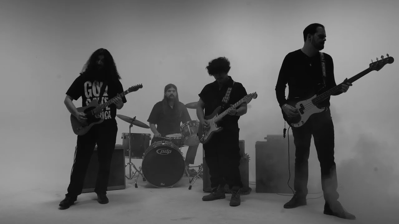 HALLOWED - KYRIE XI (Ermineía Metállou)