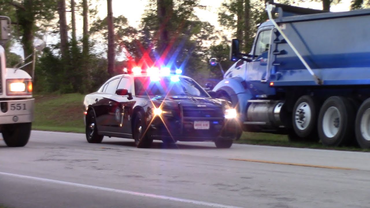 Florida Highway Patrol Responding With Dual Sirens
