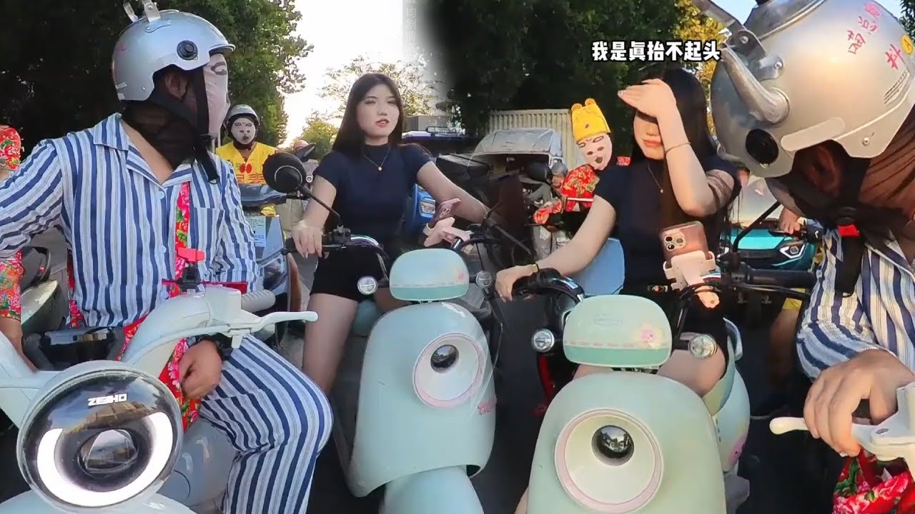 路上偶遇长腿漂亮小姐姐，一路跟随让她嗨起来