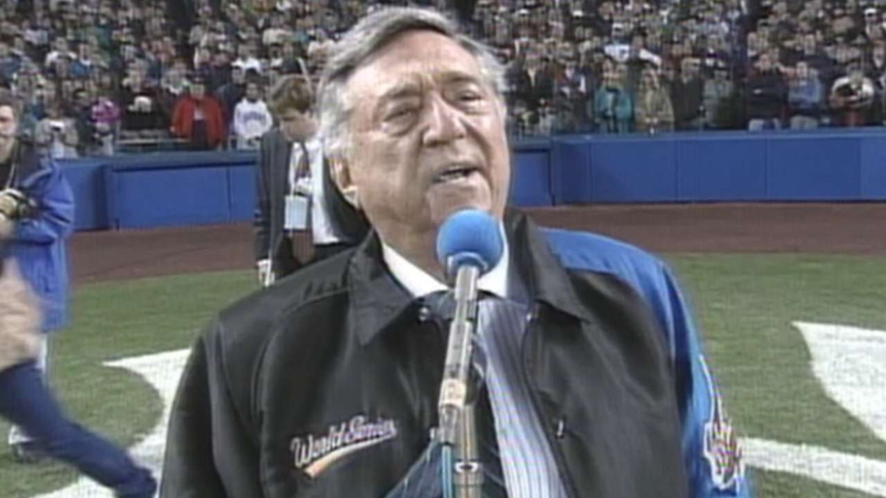 1996 WS Gm1: Robert Merrill performs national anthem