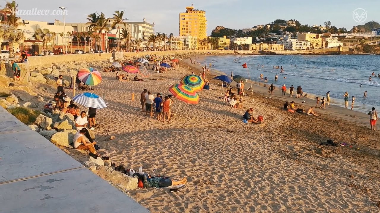 &iexcl;VAMOS A OLAS ALTAS! - La parte m&aacute;s bonita del malec&oacute;n de Mazatl&aacute;n