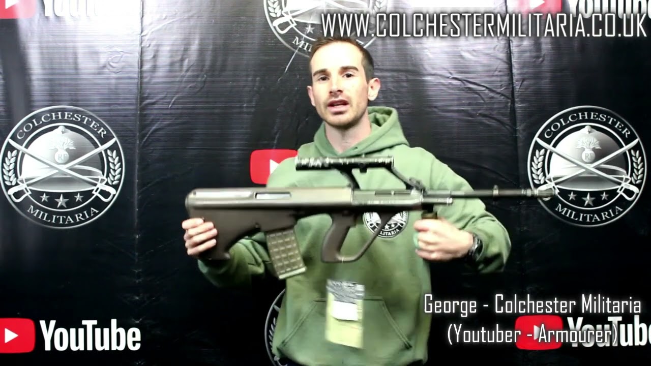 Deactivated Steyr AUG
