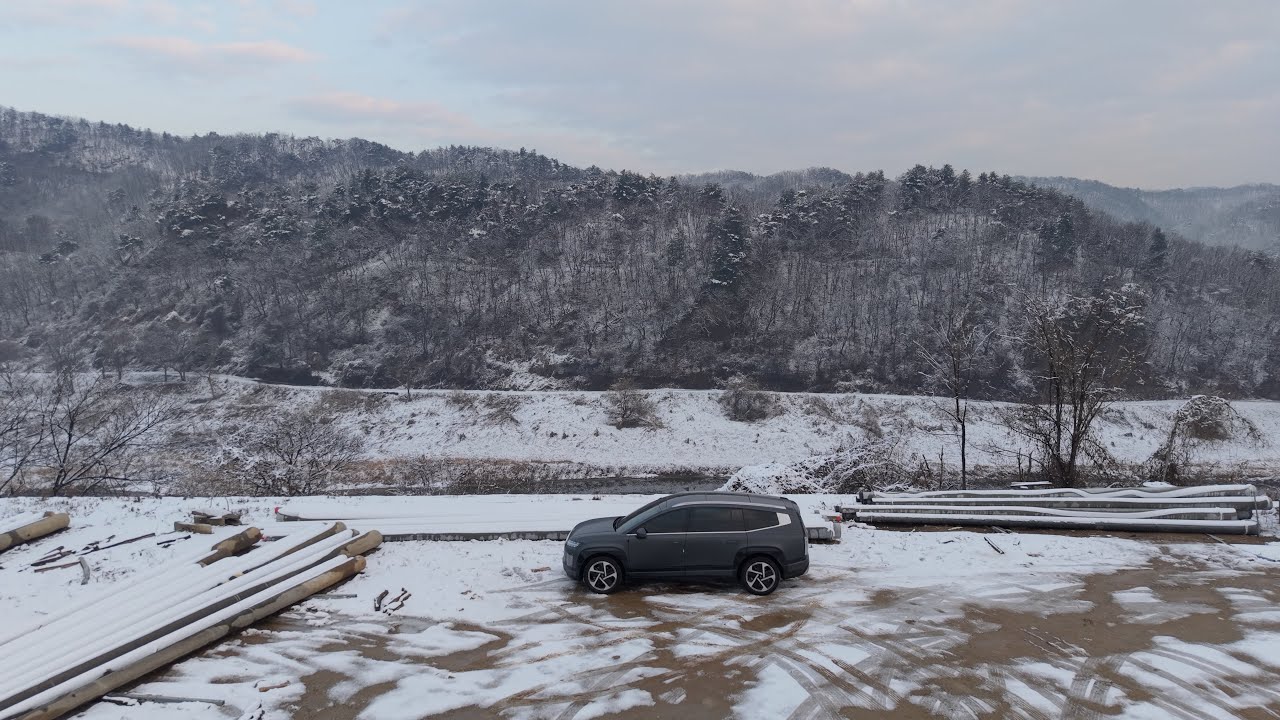 폭설차박. 눈 내린 강변에서 따뜻하게 차박하기 l 에어프라이어로 냉동피자와 통구이 해먹기 l 현대 아이오닉9 l Solo Camping l korea camping