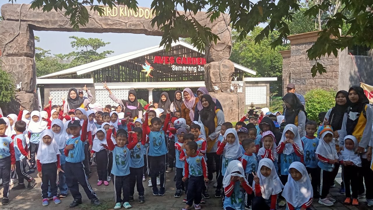 Rekreasi KB & TK Permata Kita Goes to Semarang Zoo