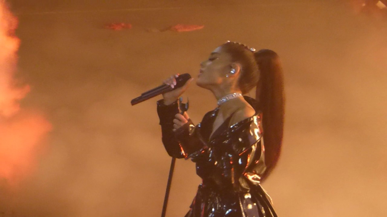 Ariana Grande - Dangerous Woman - Anaheim - March 30, 2017