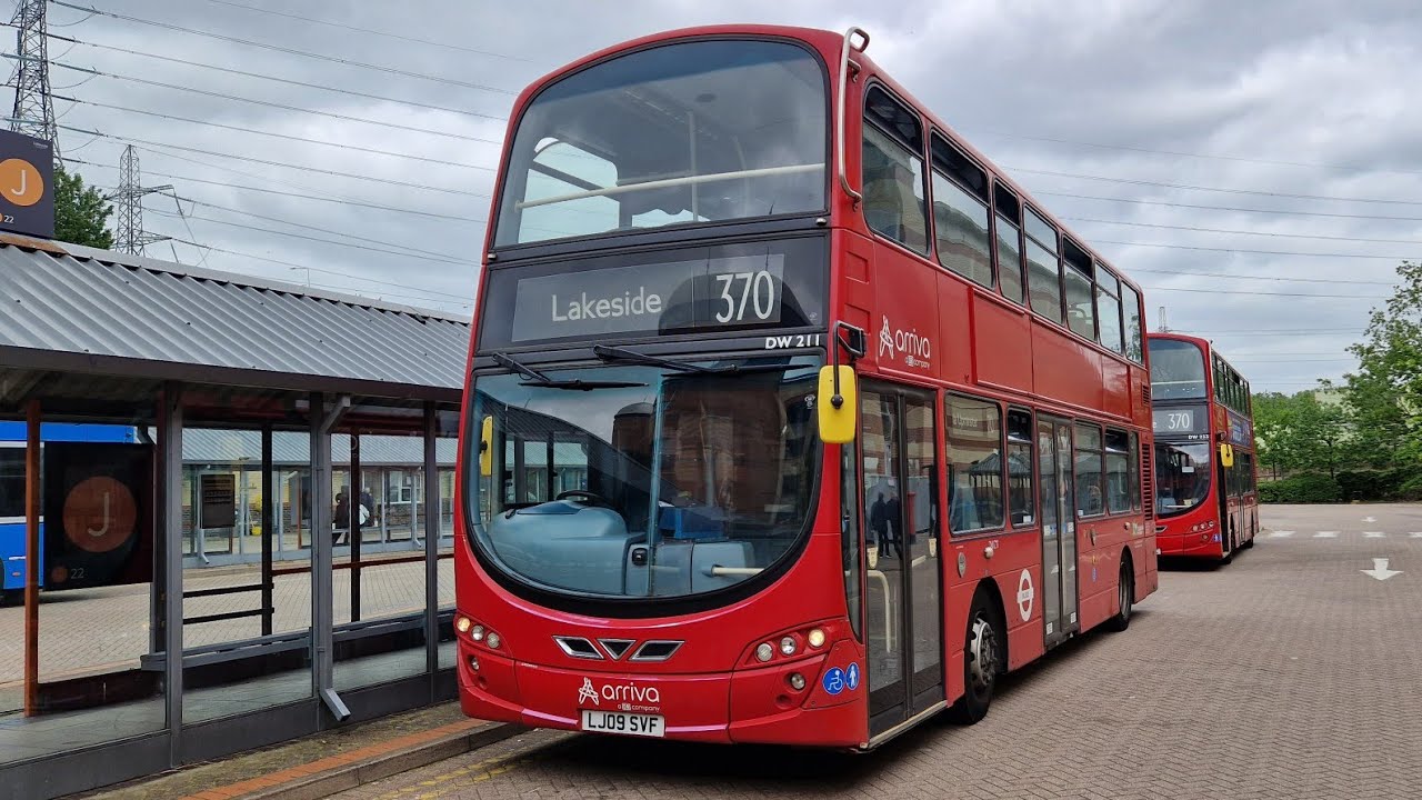 FULL JOURNEY | LONDON BUS 370 ROMFORD MARKET - LAKESIDE (LJ09SVF) DW211