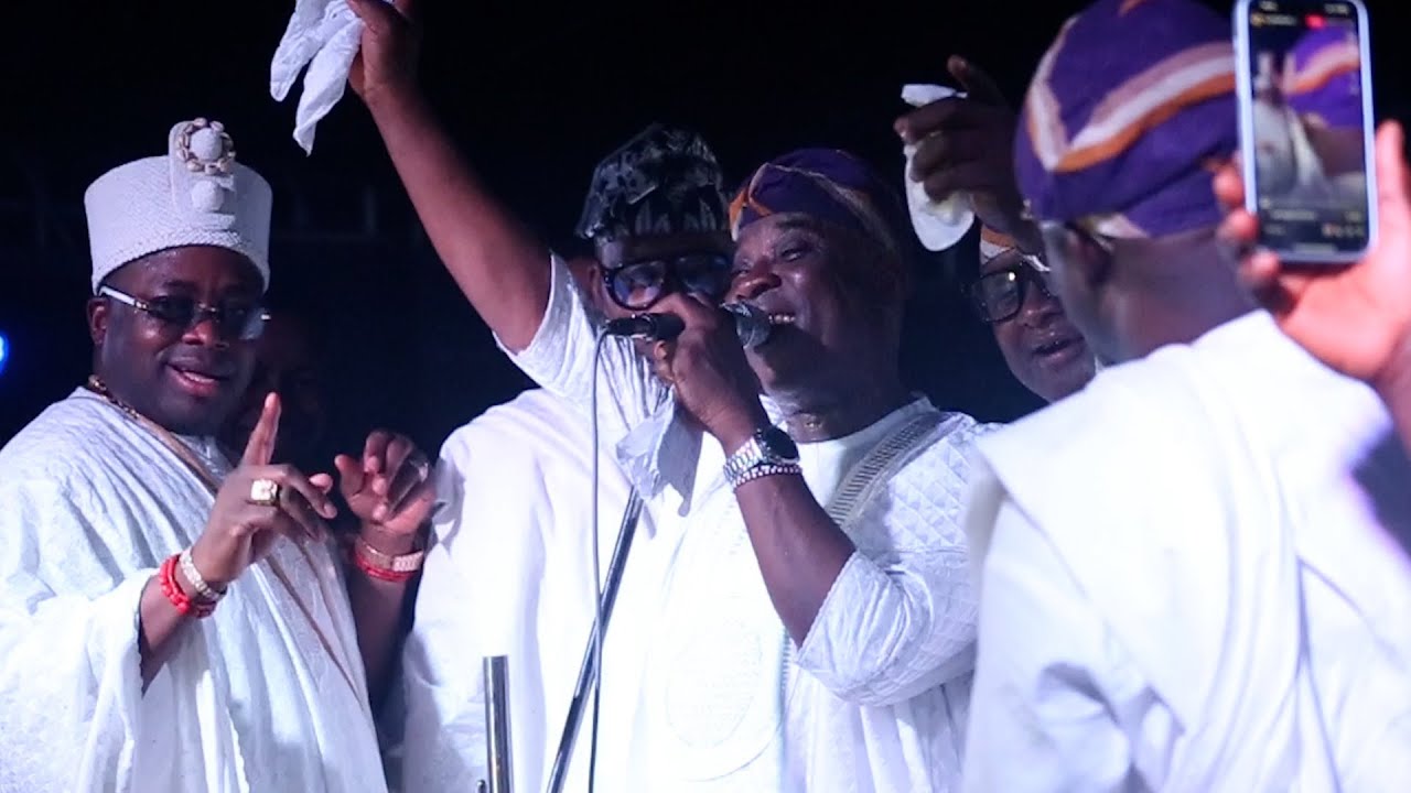 SEE MOMENT K1 DE ULTIMATE & OBA ELEGUSHI DANCE ON STAGE AT 1 YEAR ANNIVERSARY OF OBA OLUMEGBON
